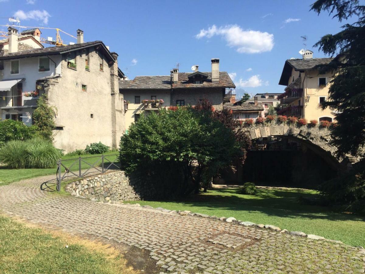 A Casa Di Gio Leilighet Aosta Eksteriør bilde